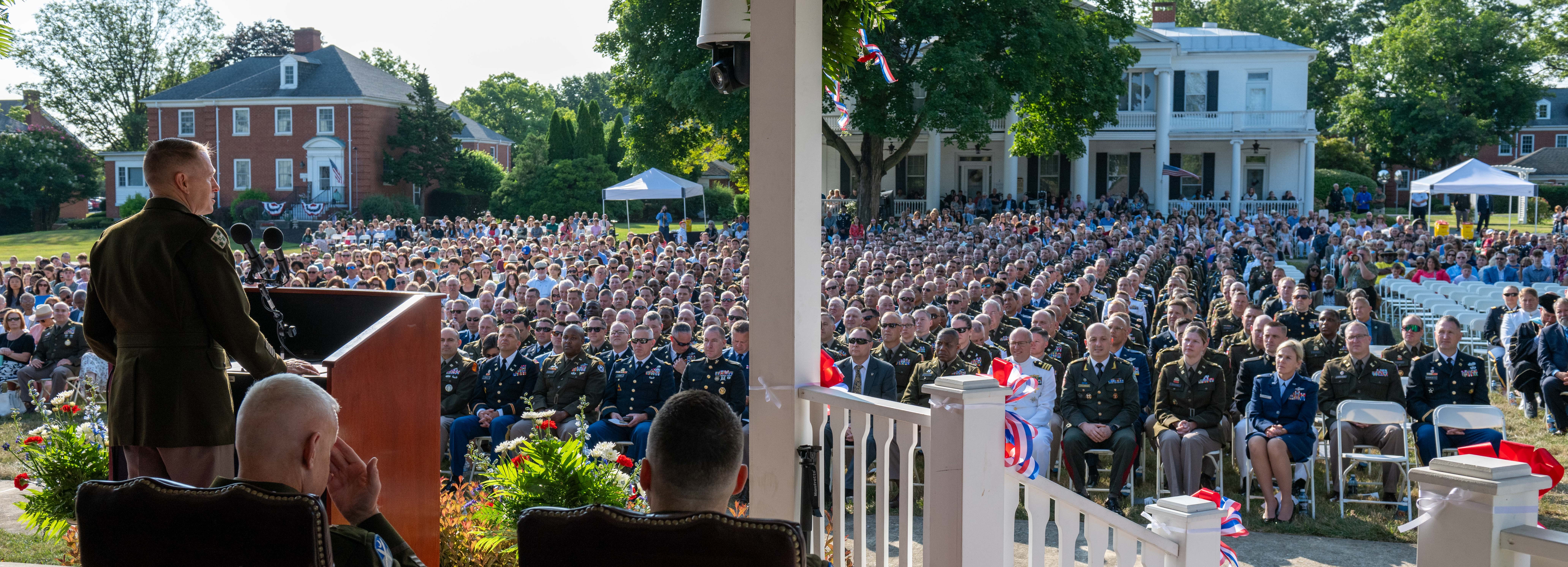 Picture of the 2014 DDE Graduation Ceremony.